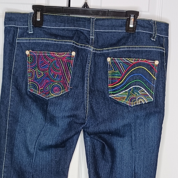 Coogi Embroidered Dark Wash Jeans Sz 13/14 NWOT - Picture 5 of 16
